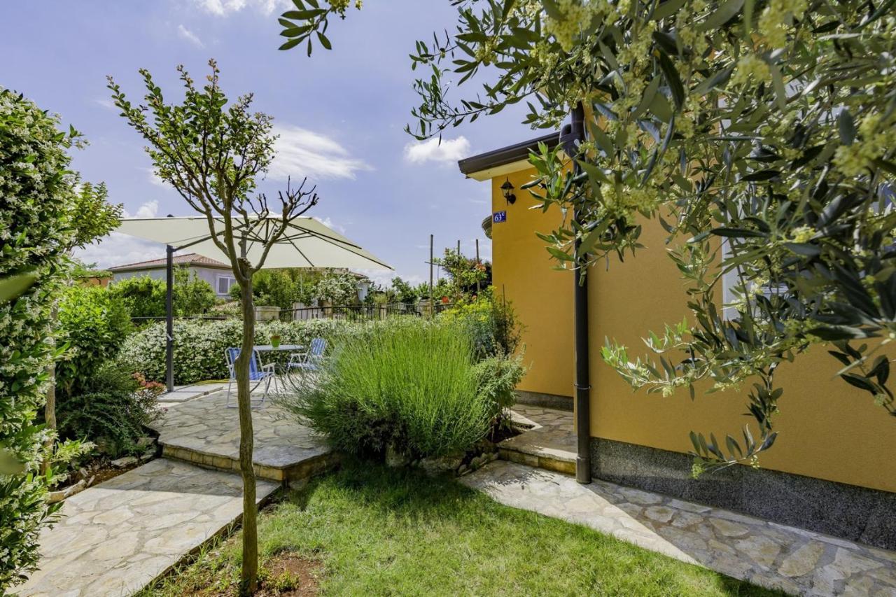 Bozica House With Apartment Умаг Екстериор снимка
